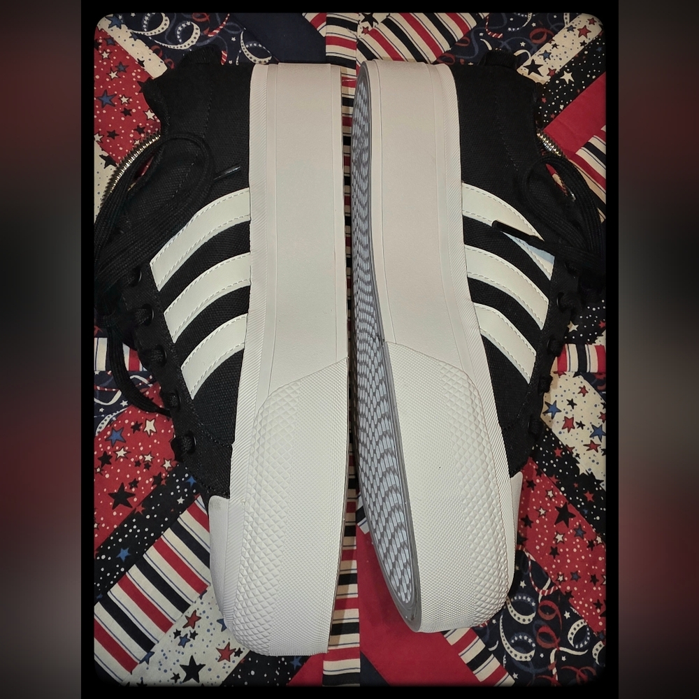 * SOLD * Adidas Women's Bravada 2.0  Shoes 'Black/White" Size 8 1/2 - Picture 2 of 6